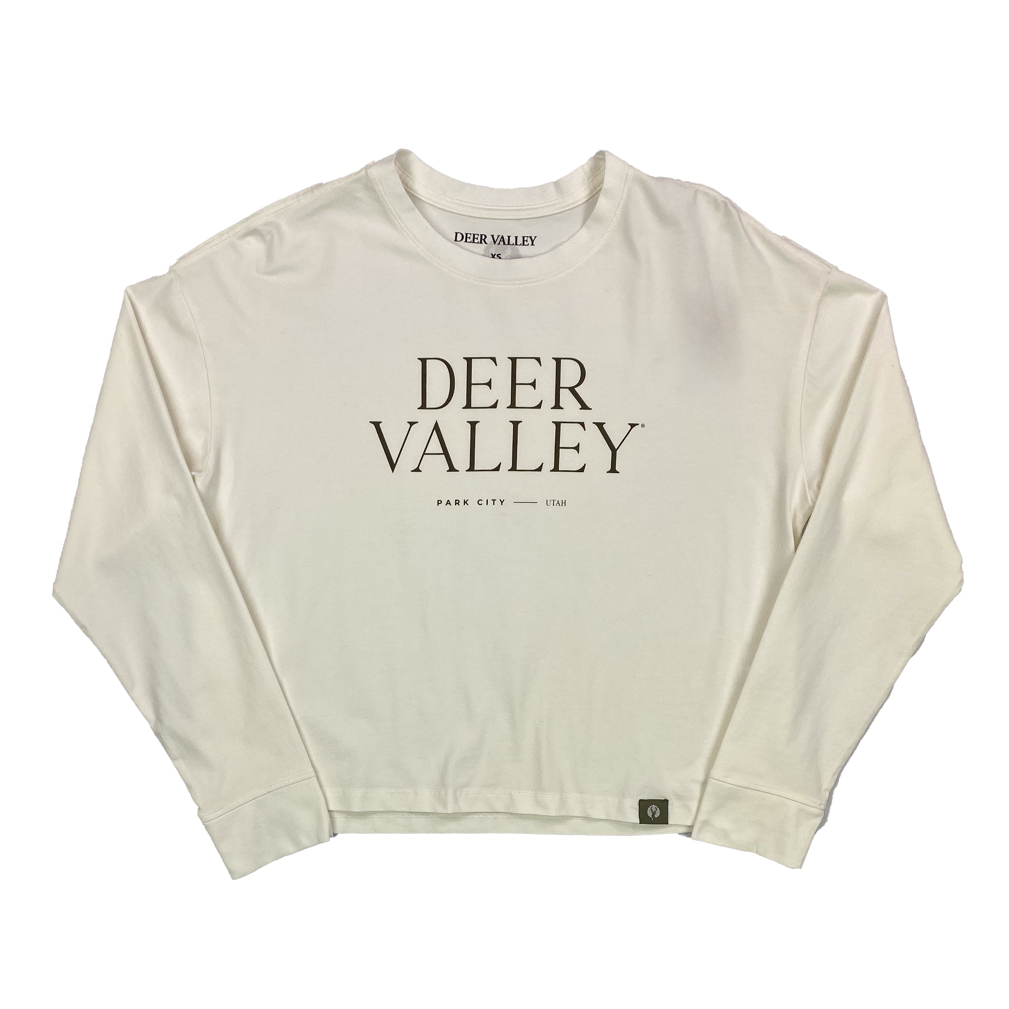 ivory colored womens cropped deer valley long sleeve t shirt