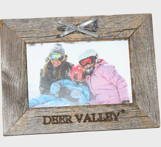 Wood Branded Skis Frame: 4"x6"